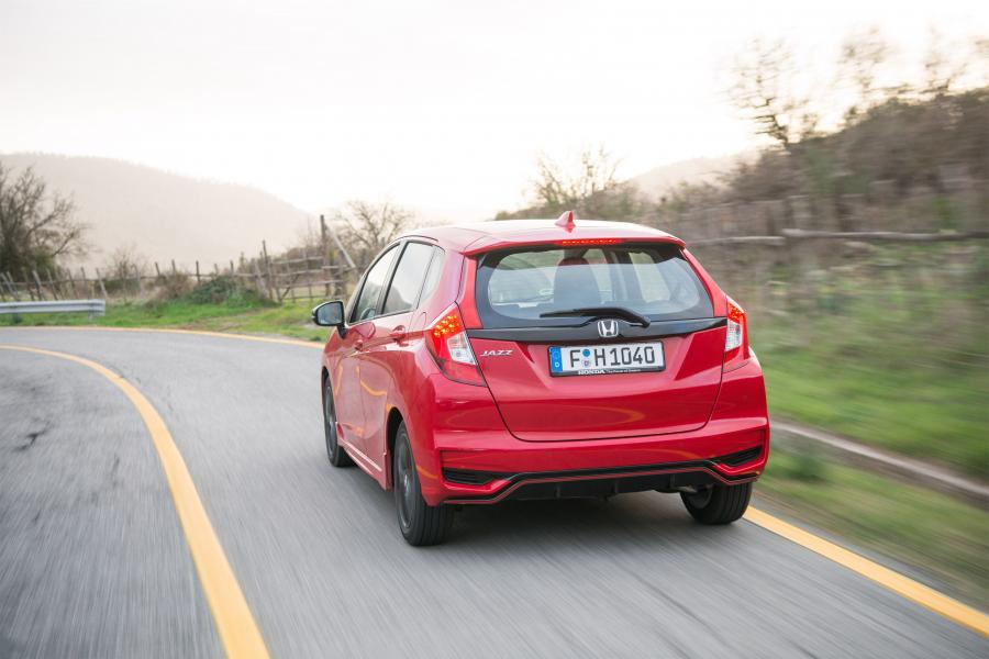  Honda Jazz Dynamic 2017 года  (WW) (фото 18 из 41)